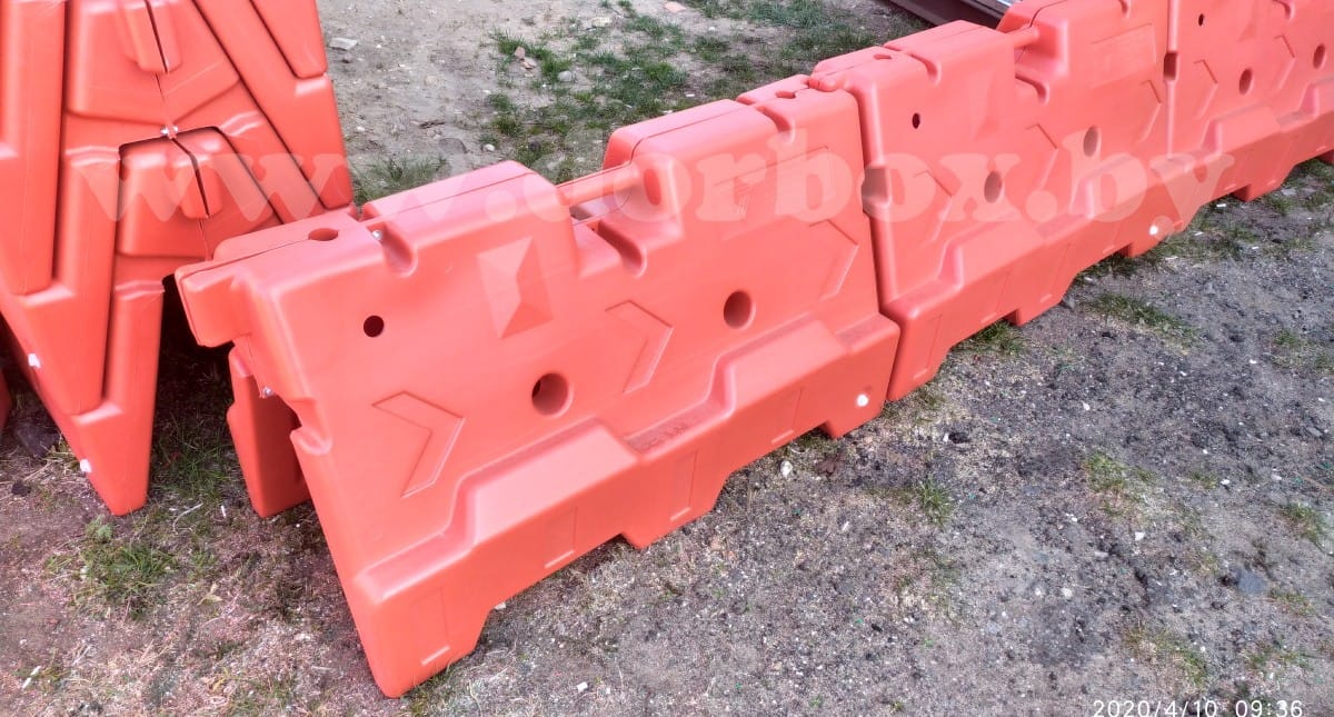 Блоки дорожные штабелируемые в сцепке