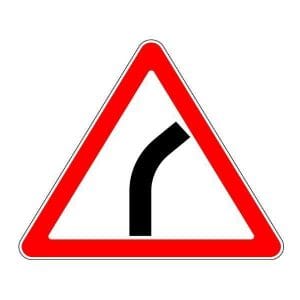 1.11.1 – Опасный поворот (направо)